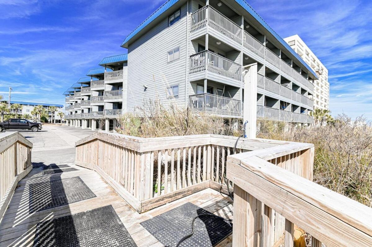 The Salty Turtle All New Modern Oceanfront Condo W Pool Myrtle Beach Eksteriør bilde